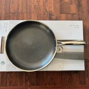 HexClad 12” Fry Pan hybrid cookware New In Box